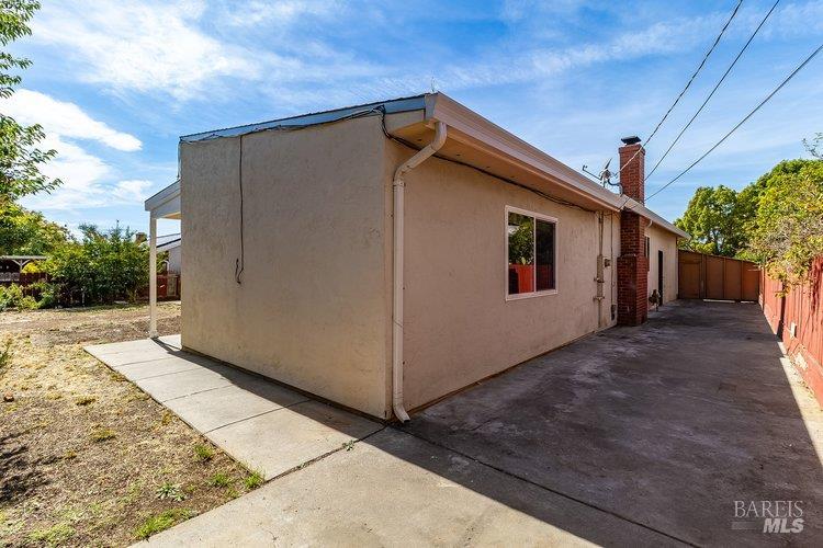 216 Bowman Drive Vallejo CA 94591