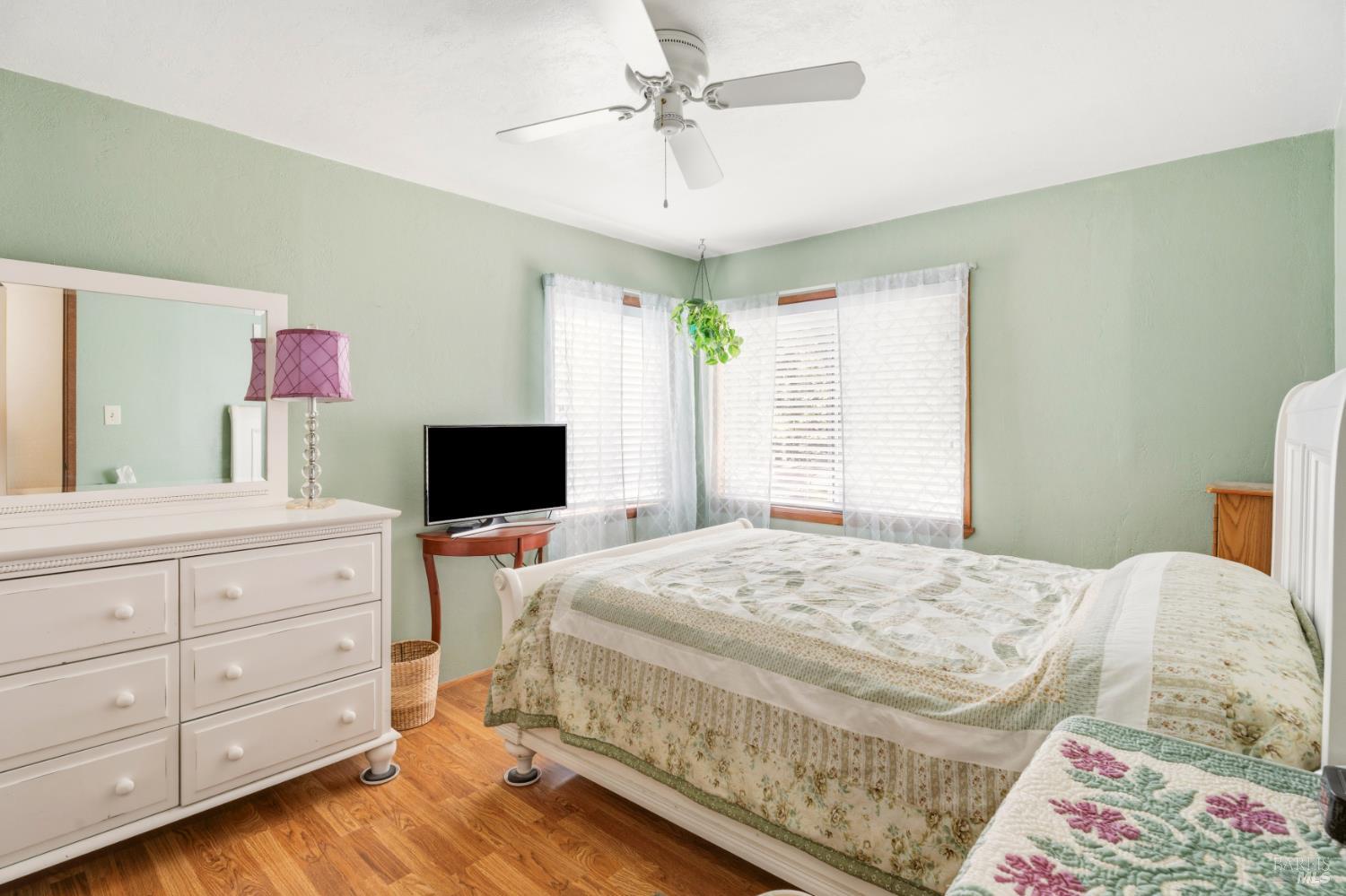 569 Redwood Avenue Ukiah CA 95482