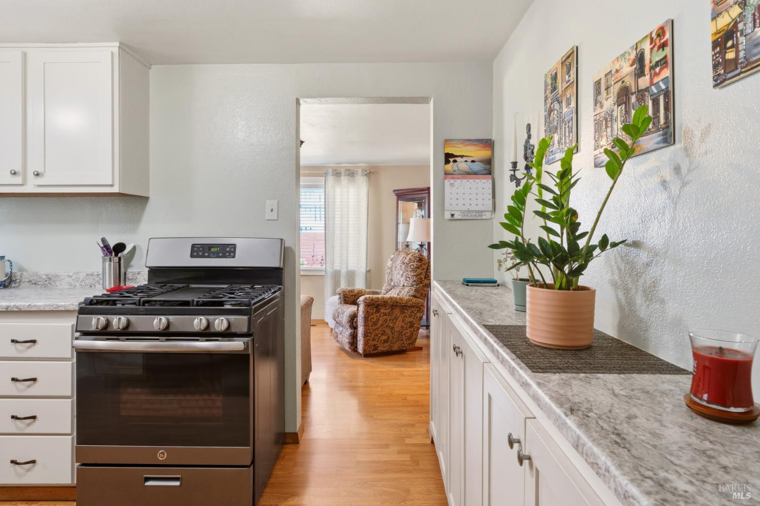 569 Redwood Avenue Ukiah CA 95482