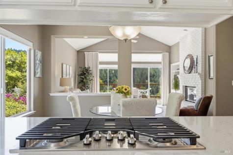 6332 Meadowridge Drive Santa Rosa CA 95408