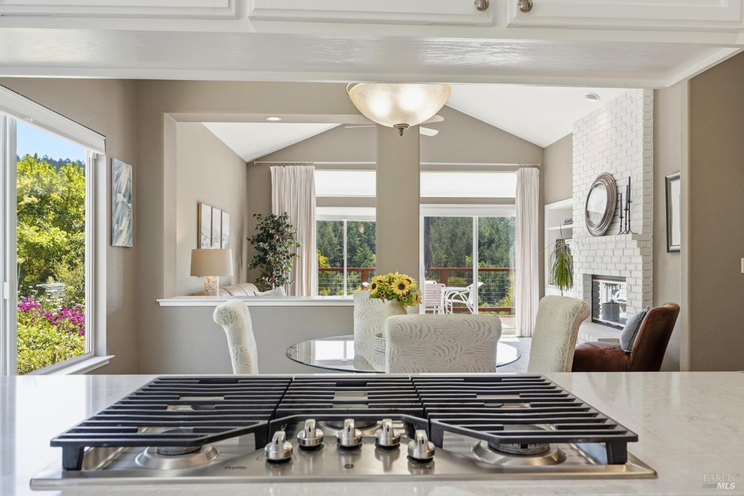 6332 Meadowridge Drive Santa Rosa CA 95409