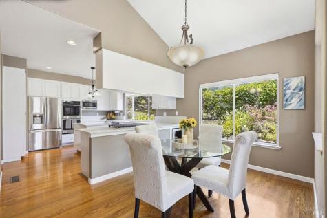 6332 Meadowridge Drive Santa Rosa CA 95408