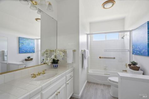 6332 Meadowridge Drive Santa Rosa CA 95408