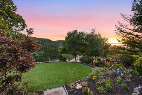 6332 Meadowridge Drive Santa Rosa CA 95408