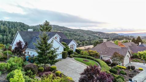 6332 Meadowridge Drive Santa Rosa CA 95409
