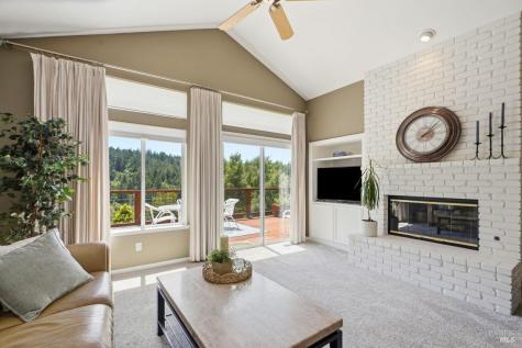 6332 Meadowridge Drive Santa Rosa CA 95408