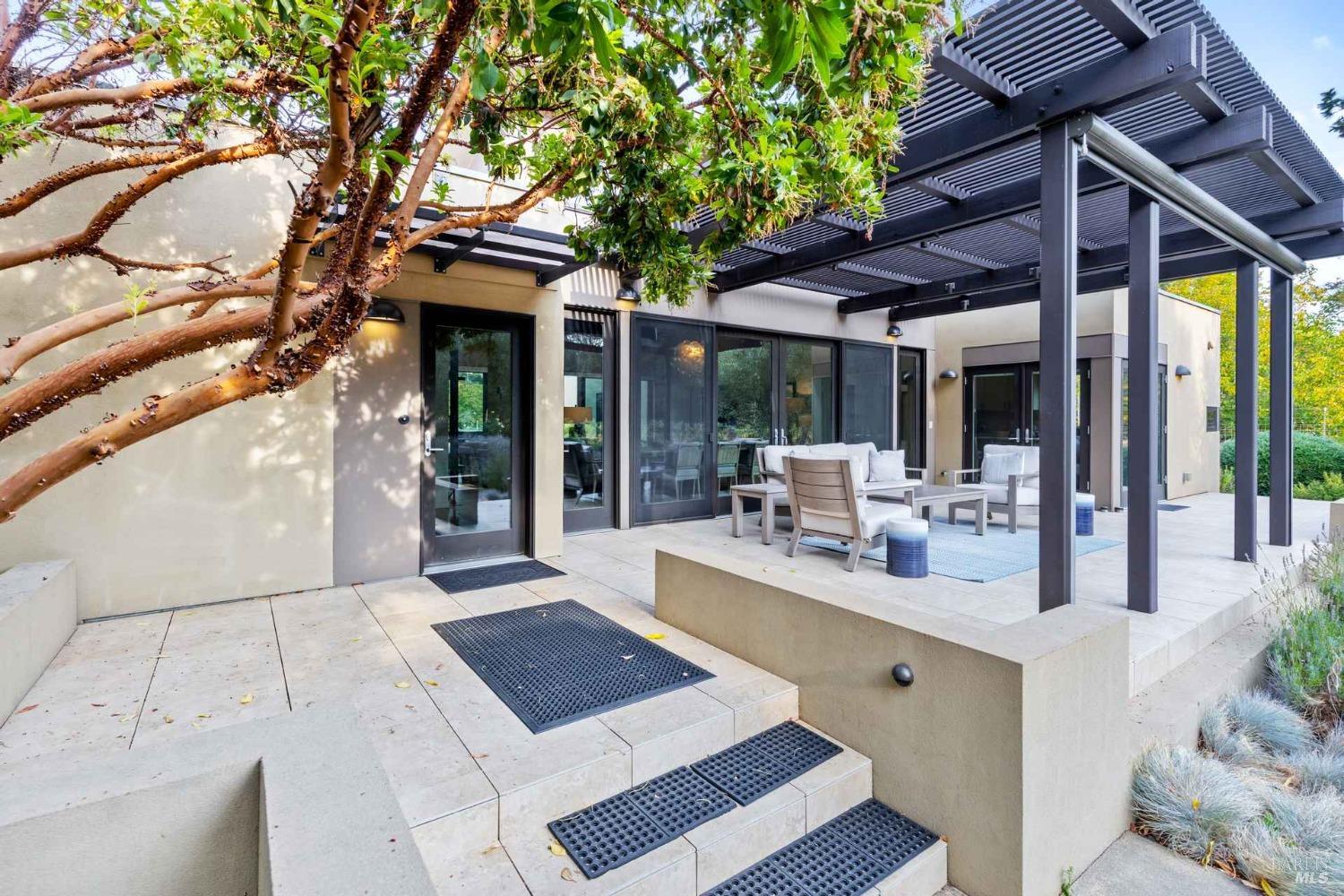 2252 W Dry Creek Road Healdsburg CA 95448