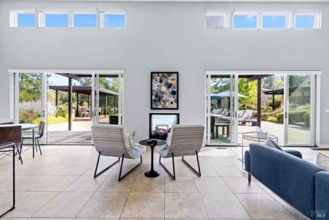 2252 W Dry Creek Road Healdsburg CA 95448