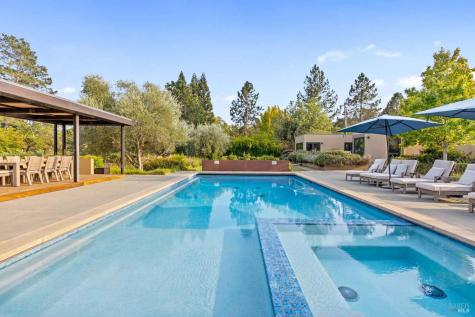 2252 W Dry Creek Road Healdsburg CA 95448