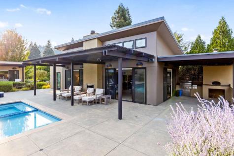 2252 W Dry Creek Road Healdsburg CA 95448