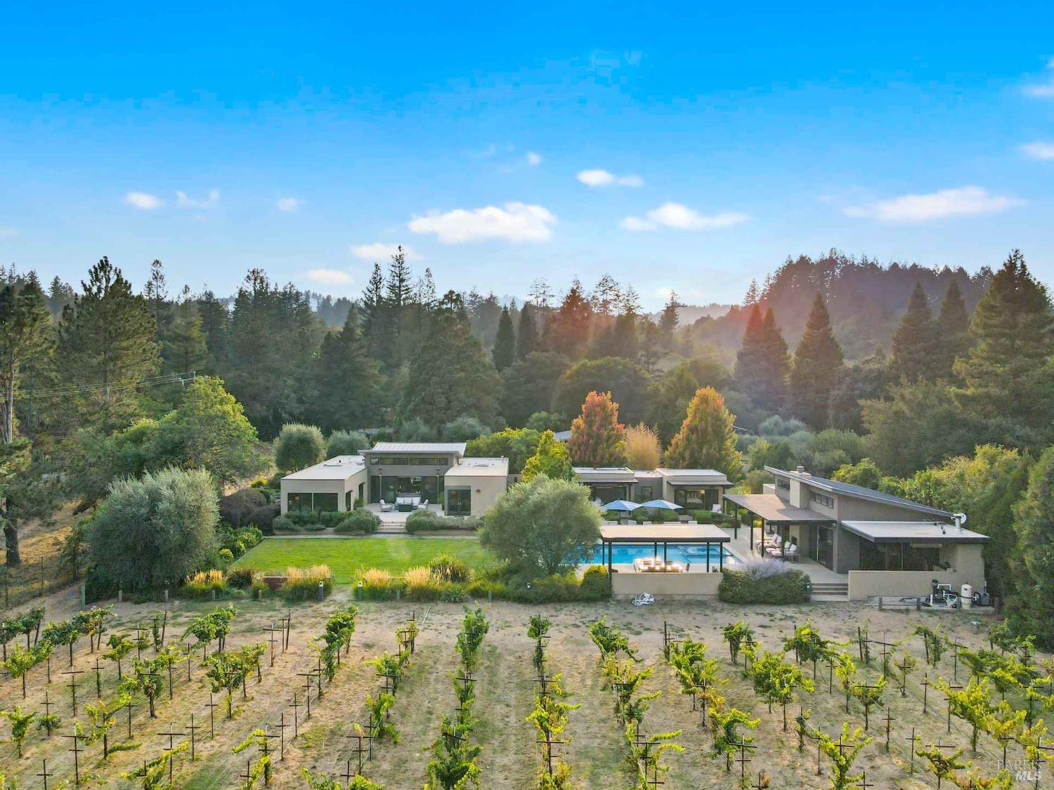2252 W Dry Creek Road Healdsburg CA 95448