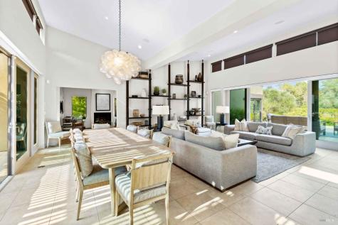 2252 W Dry Creek Road Healdsburg CA 95448