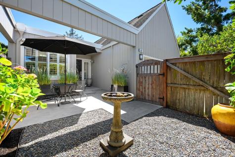533 Carnation Court Sonoma CA 95476