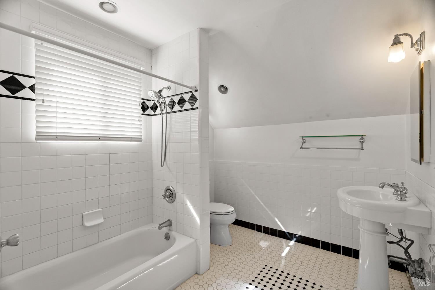 1225 Oakville Grade Road Oakville CA 94562