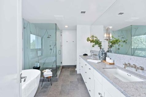 6165 W Dry Creek Road Healdsburg CA 95448