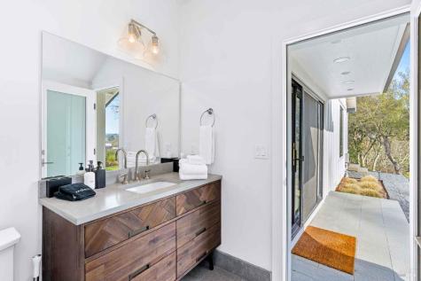 6165 W Dry Creek Road Healdsburg CA 95448