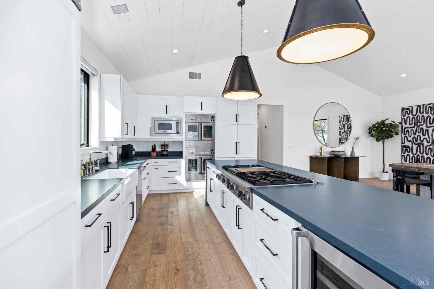 6165 W Dry Creek Road Healdsburg CA 95448