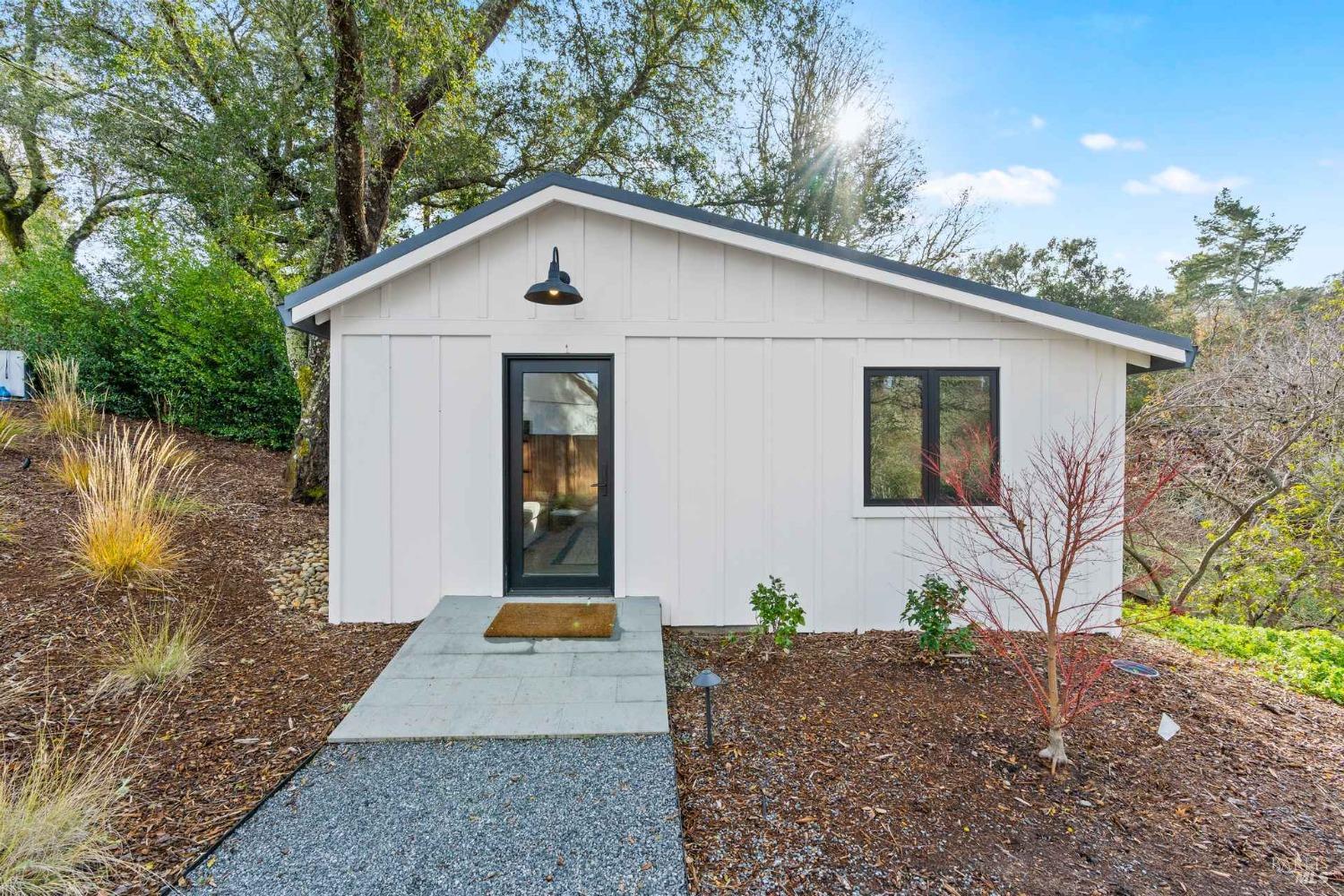 6165 W Dry Creek Road Healdsburg CA 95448