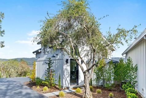 6165 W Dry Creek Road Healdsburg CA 95448