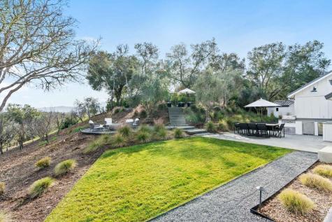6165 W Dry Creek Road Healdsburg CA 95448