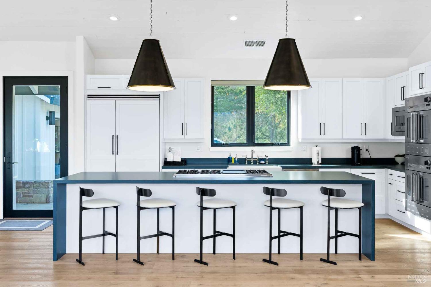 6165 W Dry Creek Road Healdsburg CA 95448