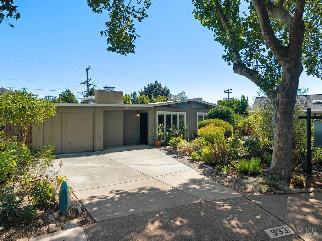 933 Brentwood Avenue Vallejo CA 94591