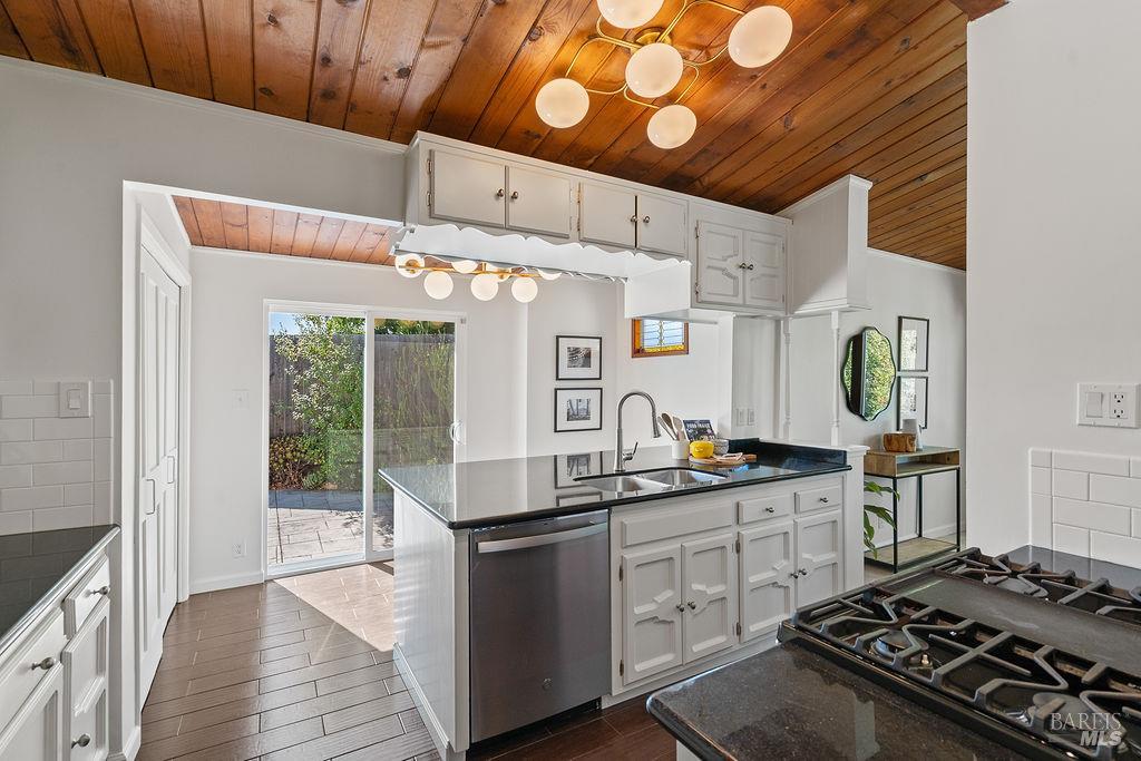 933 Brentwood Avenue Vallejo CA 94591