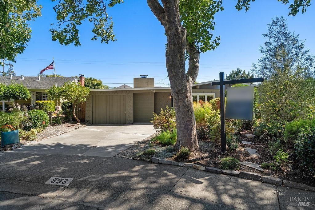 933 Brentwood Avenue Vallejo CA 94591