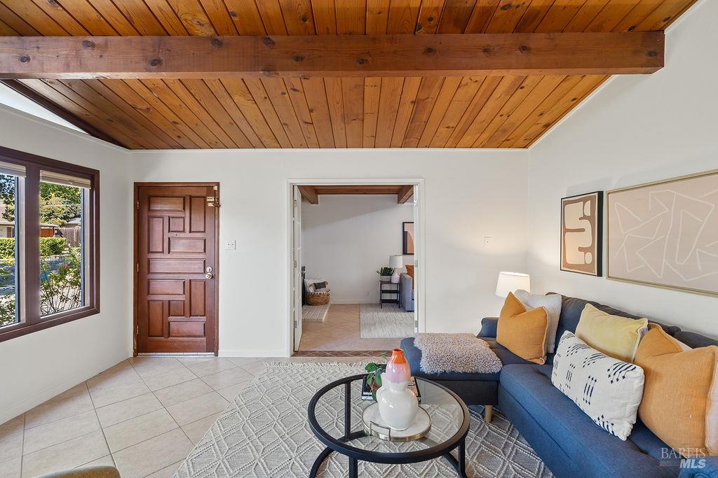 933 Brentwood Avenue Vallejo CA 94591