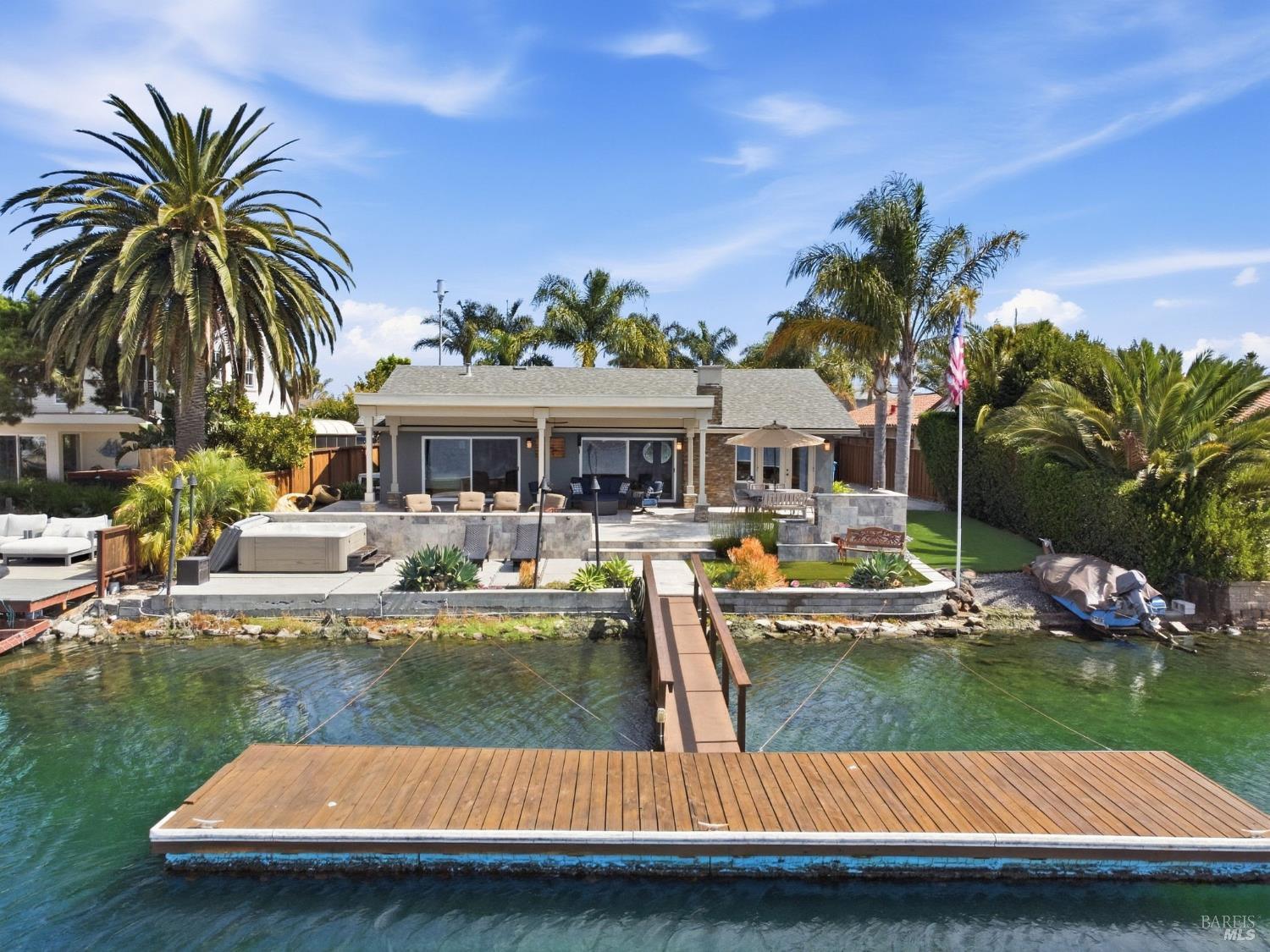 129 Caribe Isle Novato CA 94949