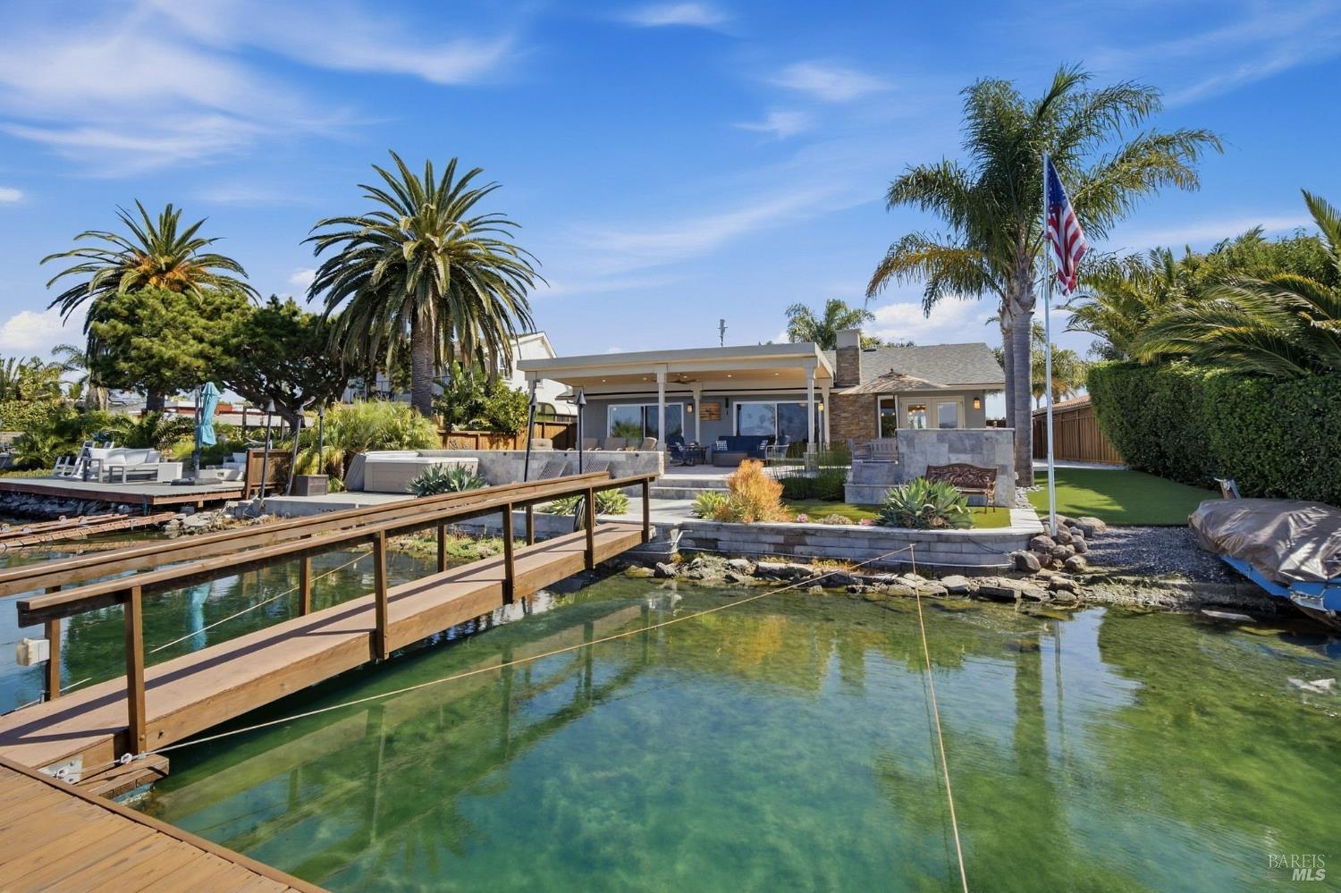129 Caribe Isle Novato CA 94949