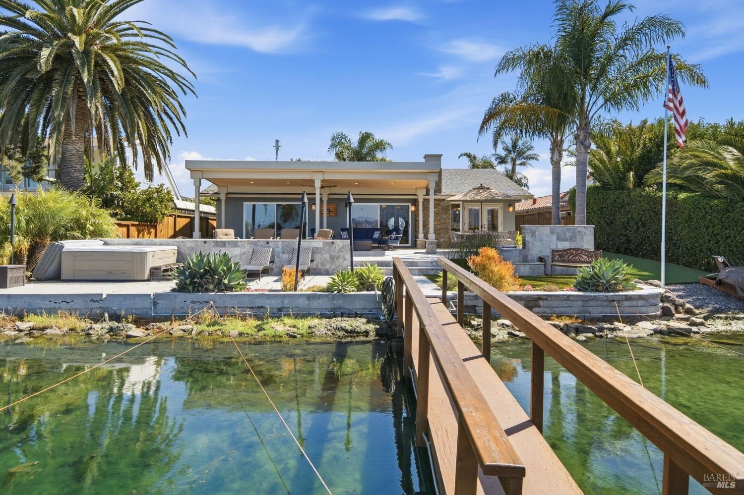 129 Caribe Isle Novato CA 94949