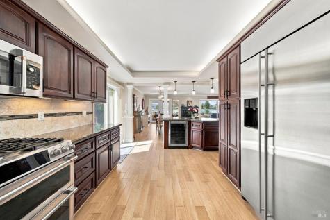129 Caribe Isle Novato CA 94949