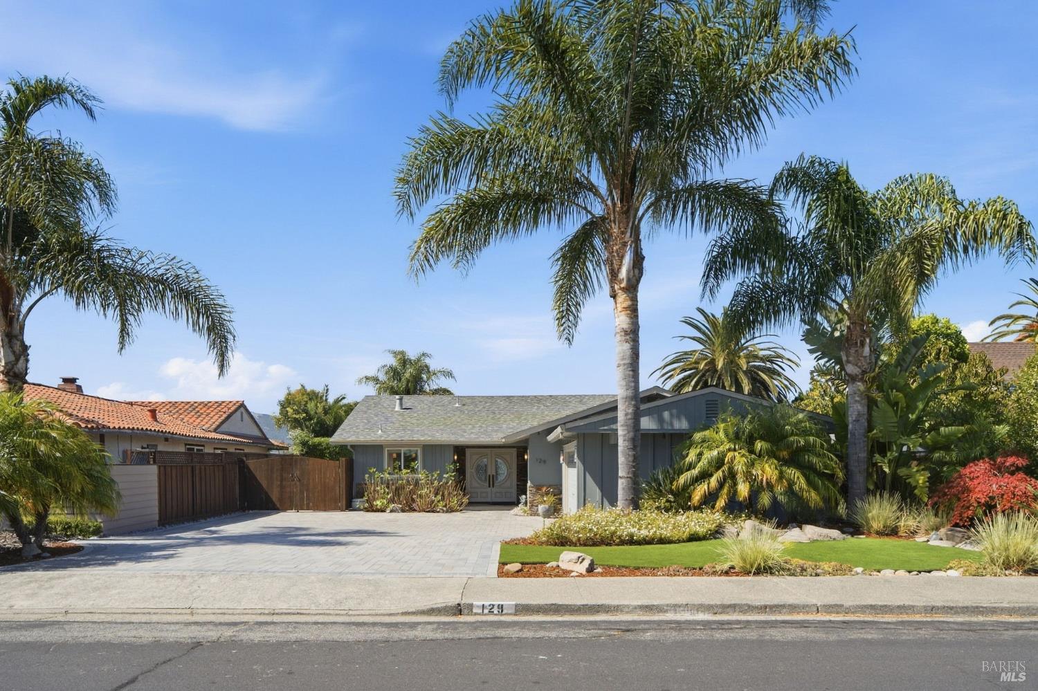 129 Caribe Isle Novato CA 94949