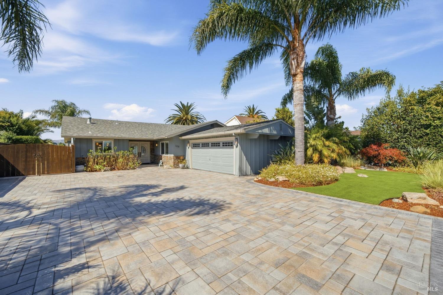 129 Caribe Isle Novato CA 94949