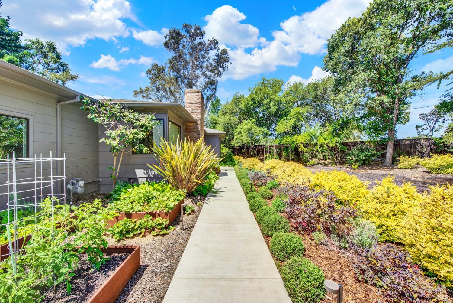 3 Rosemont Circle Napa CA 94558