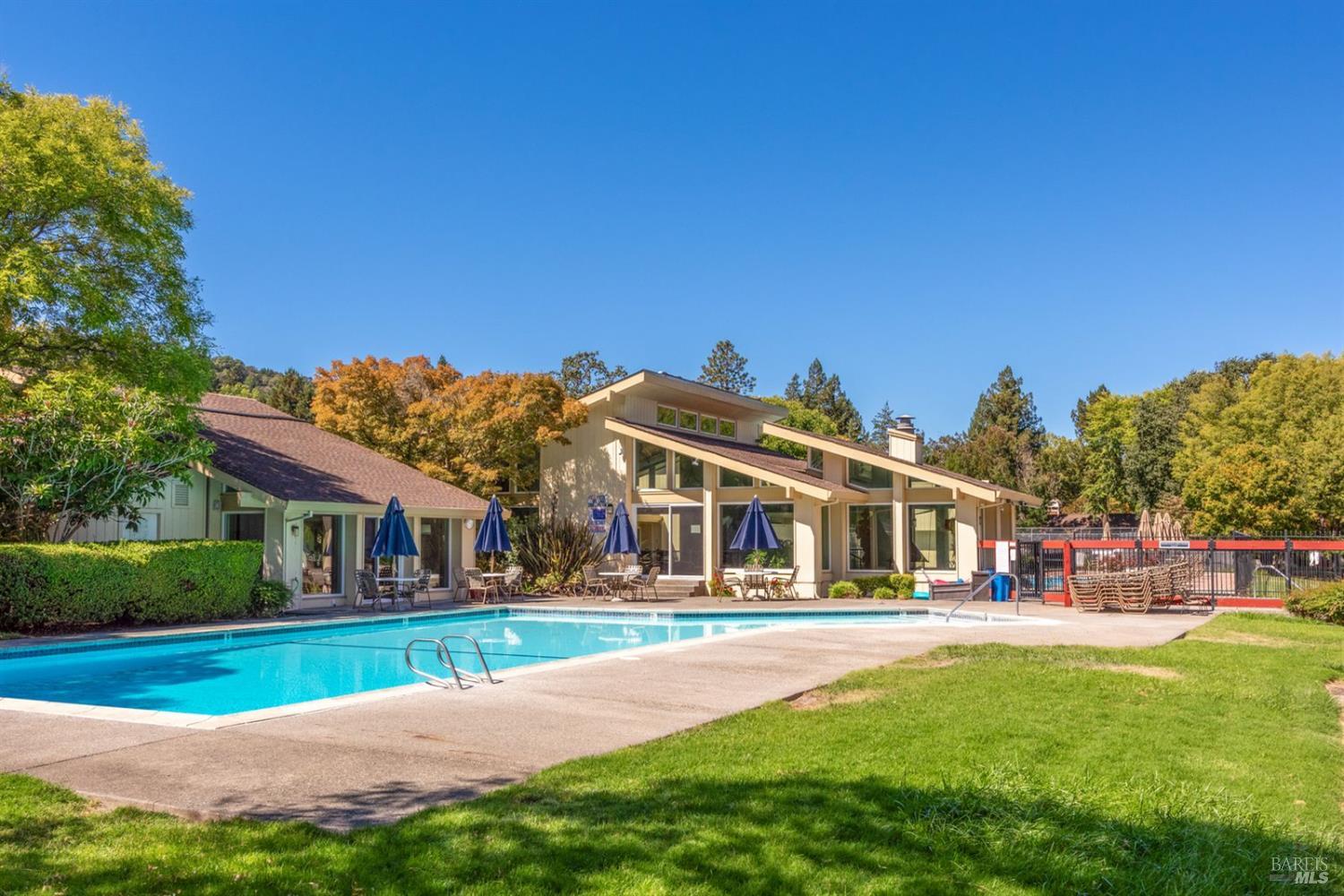 2319 Morningside Circle Santa Rosa CA 95405