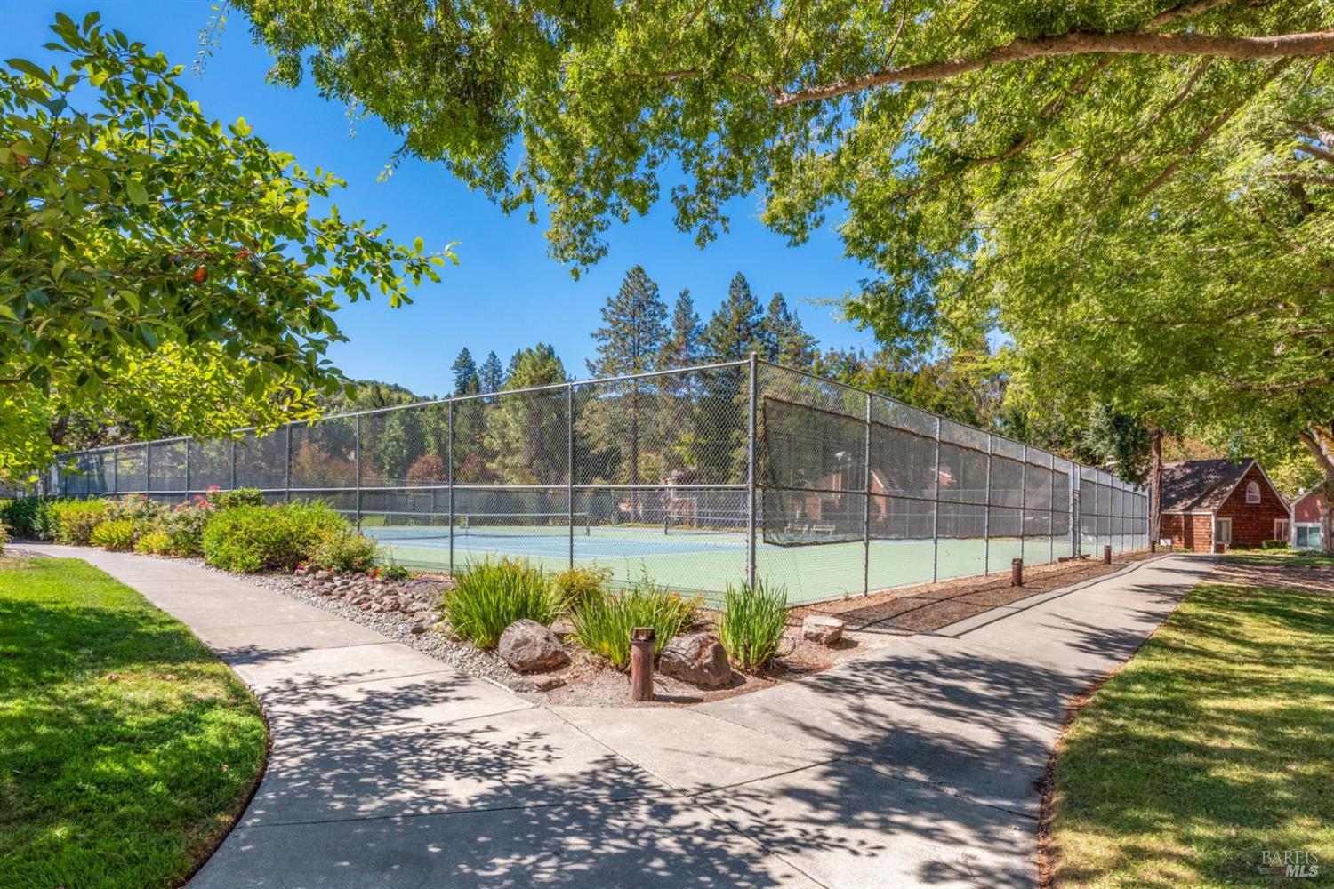 2319 Morningside Circle Santa Rosa CA 95405