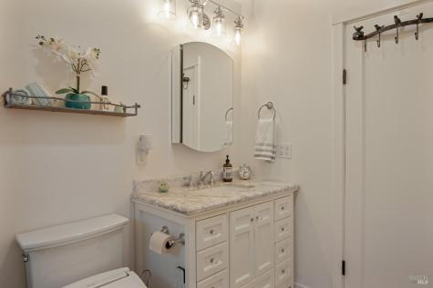 820-824 Warm Springs Road Kenwood CA 95452