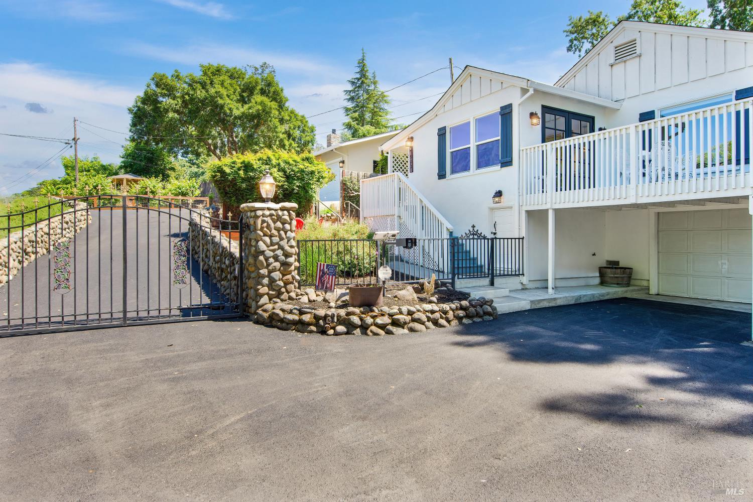 820-824 Warm Springs Road Kenwood CA 95452