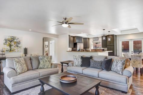 820-824 Warm Springs Road Kenwood CA 95452