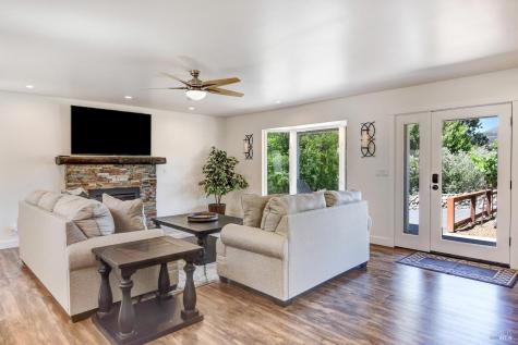820-824 Warm Springs Road Kenwood CA 95452