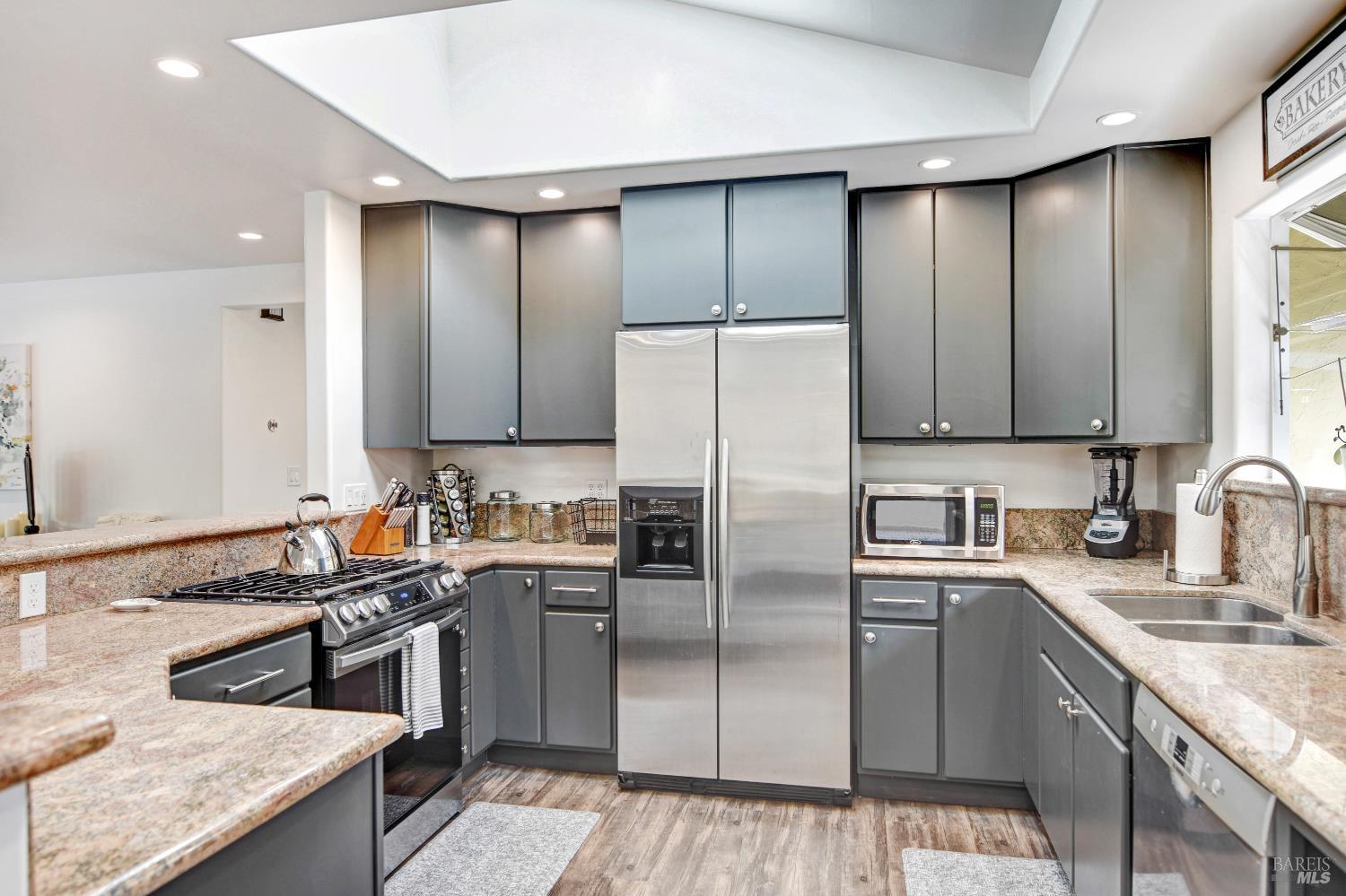 820-824 Warm Springs Road Kenwood CA 95452