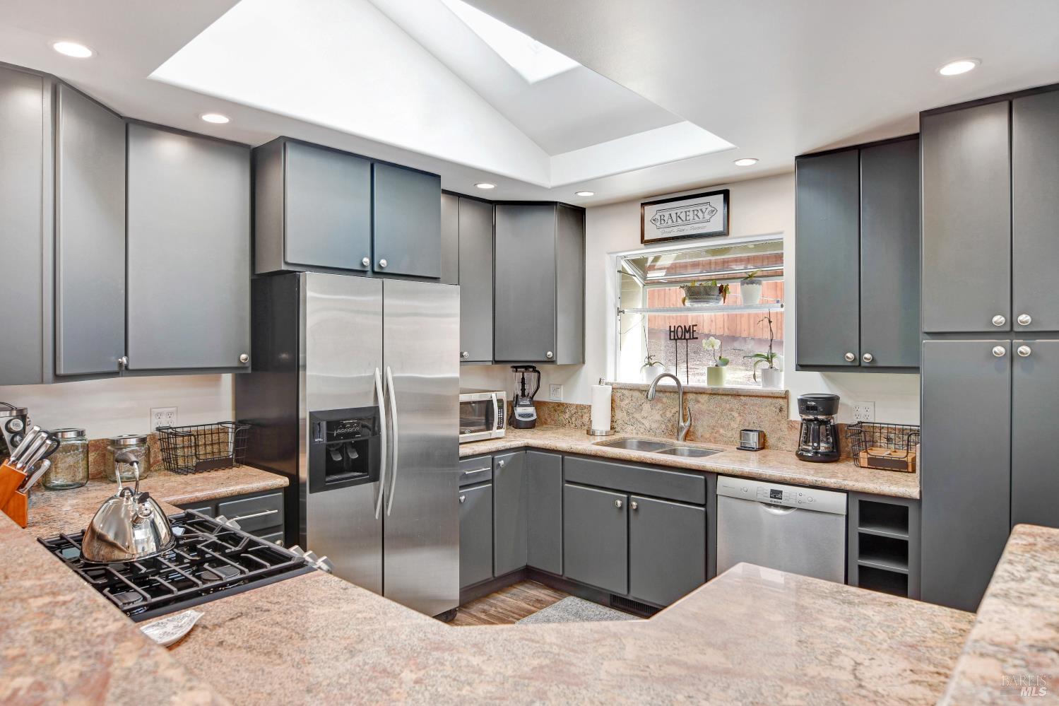 820-824 Warm Springs Road Kenwood CA 95452