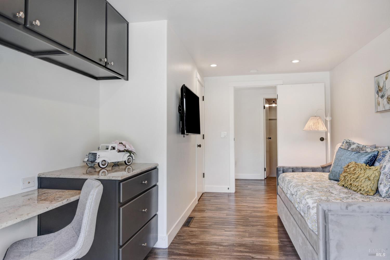 820-824 Warm Springs Road Kenwood CA 95452