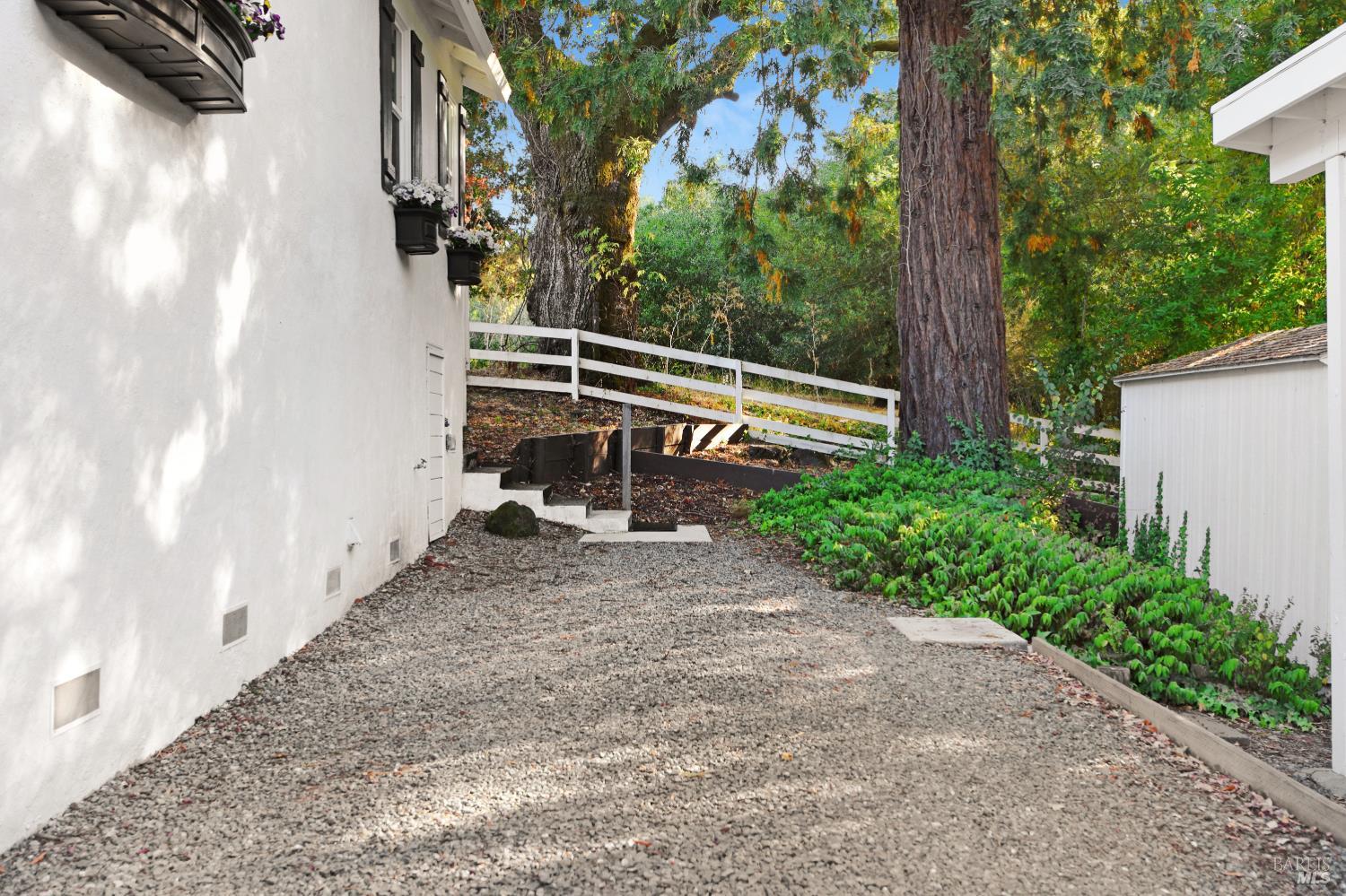 820-824 Warm Springs Road Kenwood CA 95452