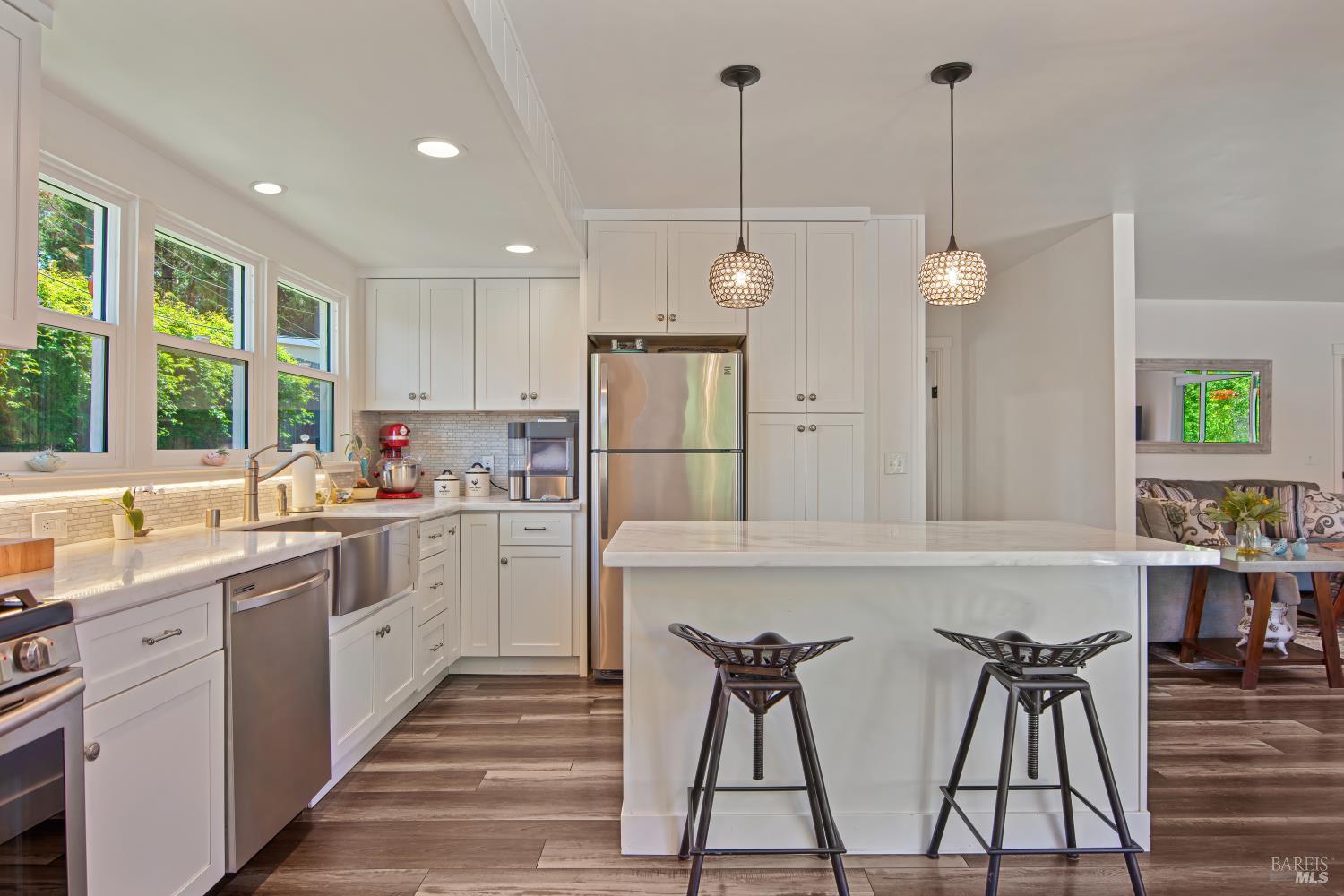 820-824 Warm Springs Road Kenwood CA 95452