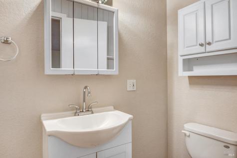 820-824 Warm Springs Road Kenwood CA 95452