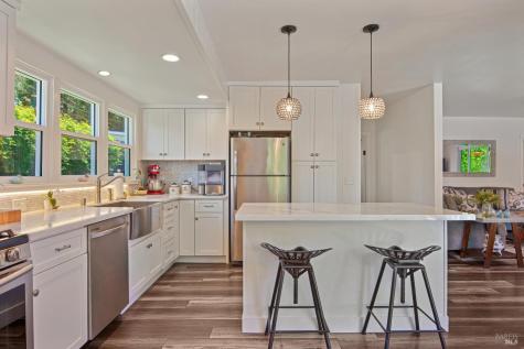 820-824 Warm Springs Road Kenwood CA 95452