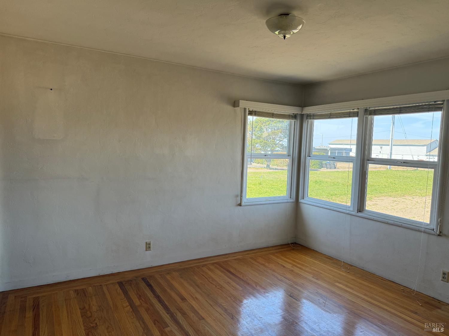 327 S Franklin Street Fort Bragg CA 95437